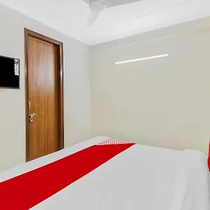 O South Plaza Near Qutab Minar Metro Station 3*, New Delhi India